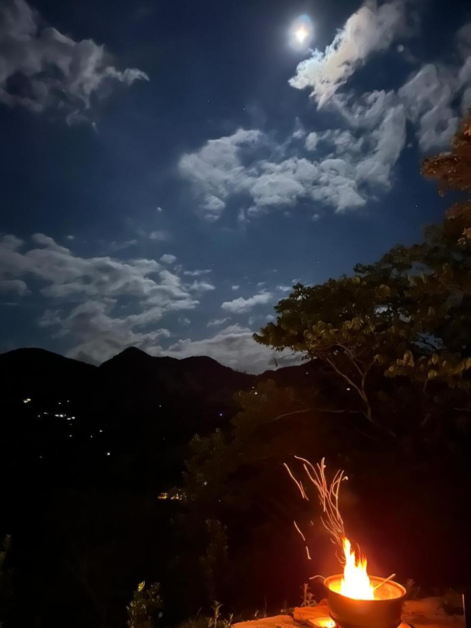 Chale Cantinho Na Pedra Vista Espetacular Gonçalves Dış mekan fotoğraf